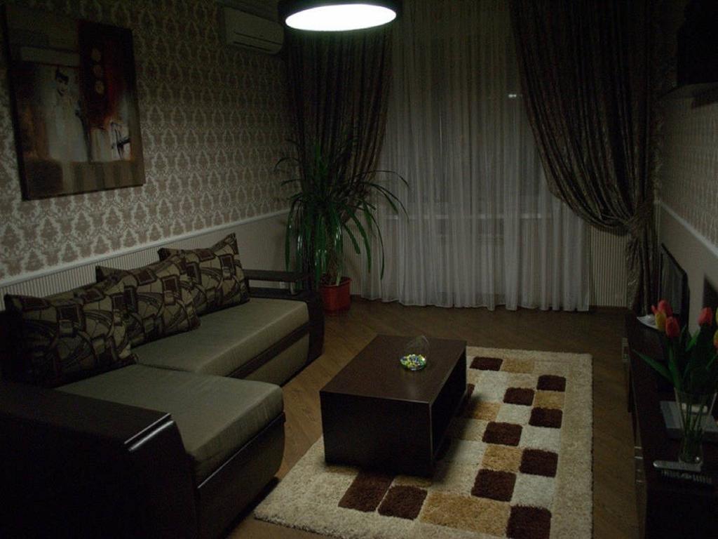 Apartments On Lermontova Zaporizhia Exterior photo